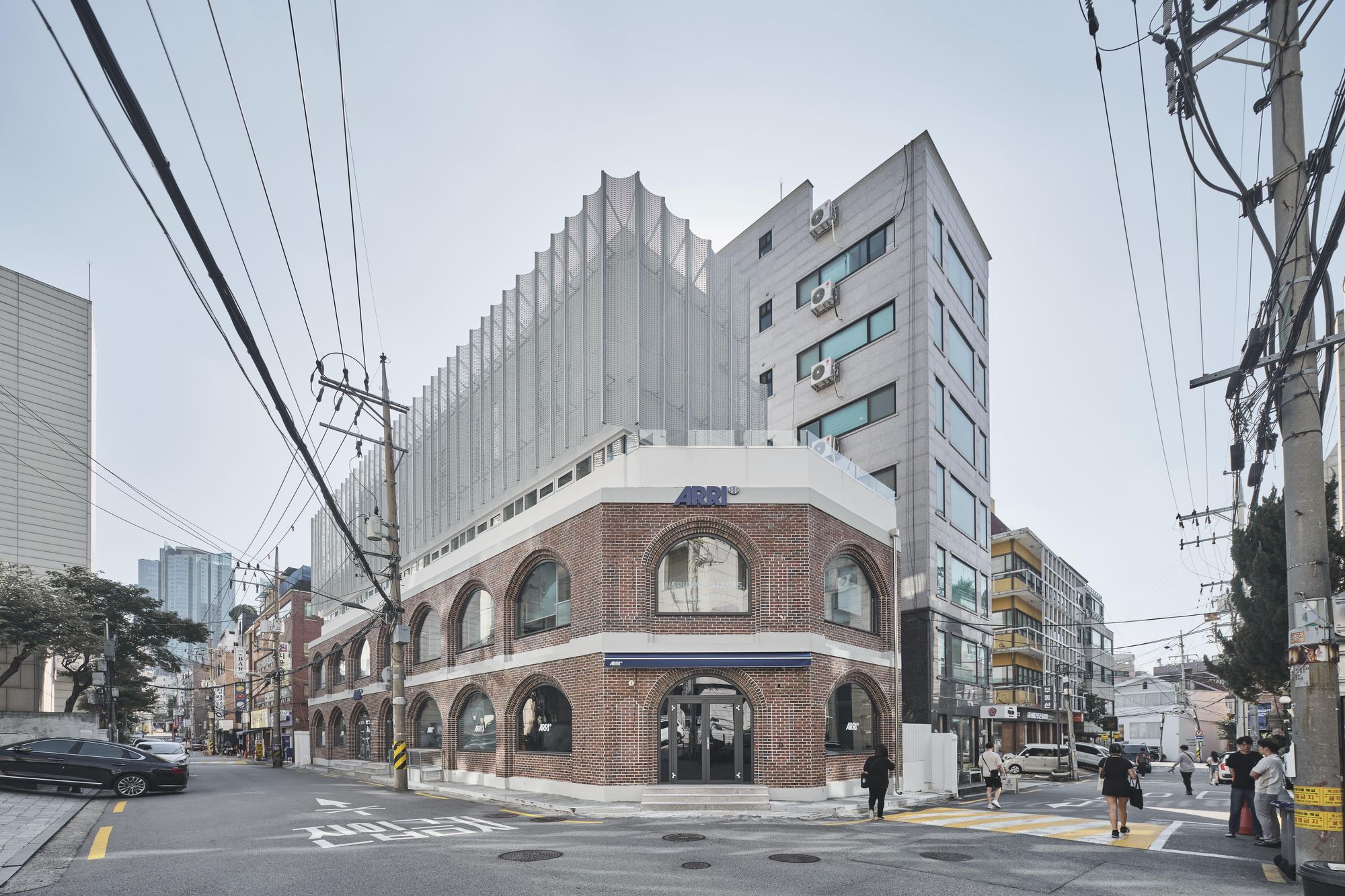 Remodeling ‘Vertical Arc’
